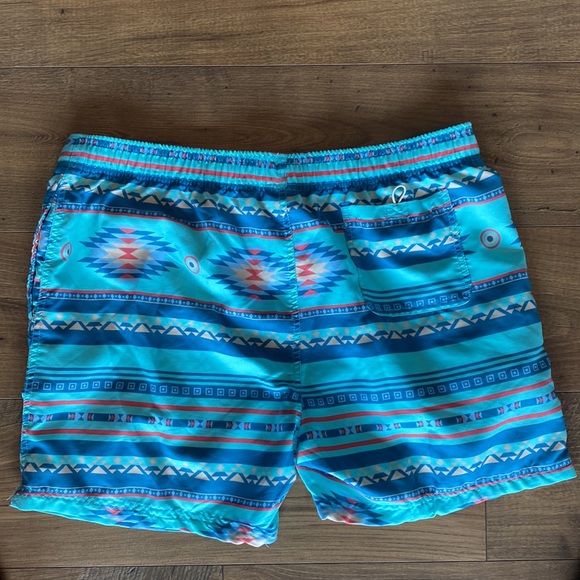Burnside Hybrid Shorts Size XL - Picture 3 of 3